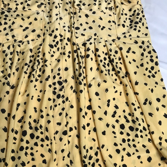 Lily Morgan Yellow Sleeveless top • Black Spot Print • V-Neck - Picture 13 of 15